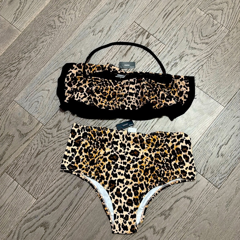 Blue notes, cheetah print swimsuit set